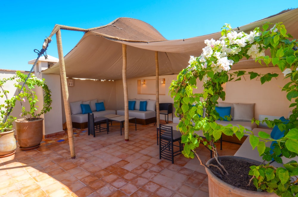 Riad Ayni 49/53