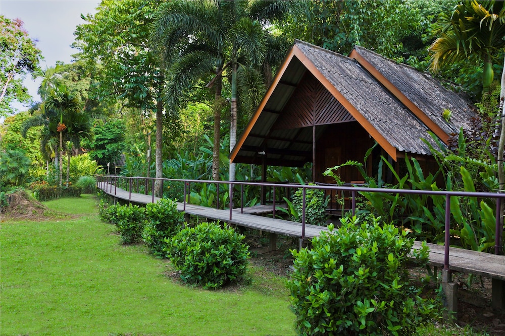 Khao Sok Riverside Cottages 47/50