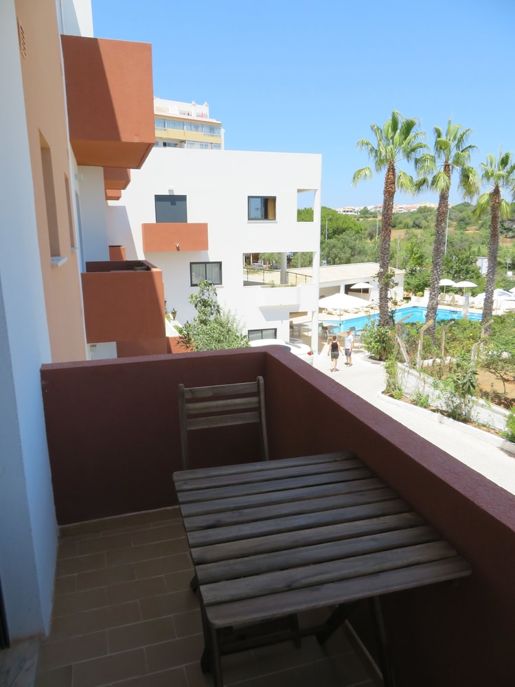 Hotel Alcaide 8/75