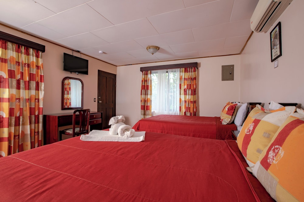 ROOM 5, STANDARD