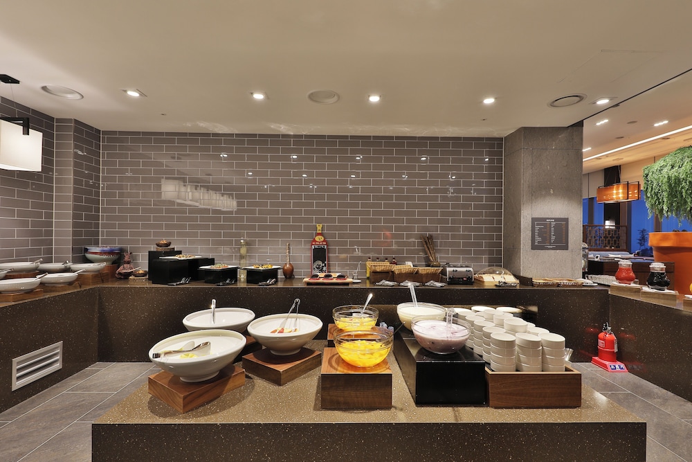 Camphortree Hotel And Resort 8/60