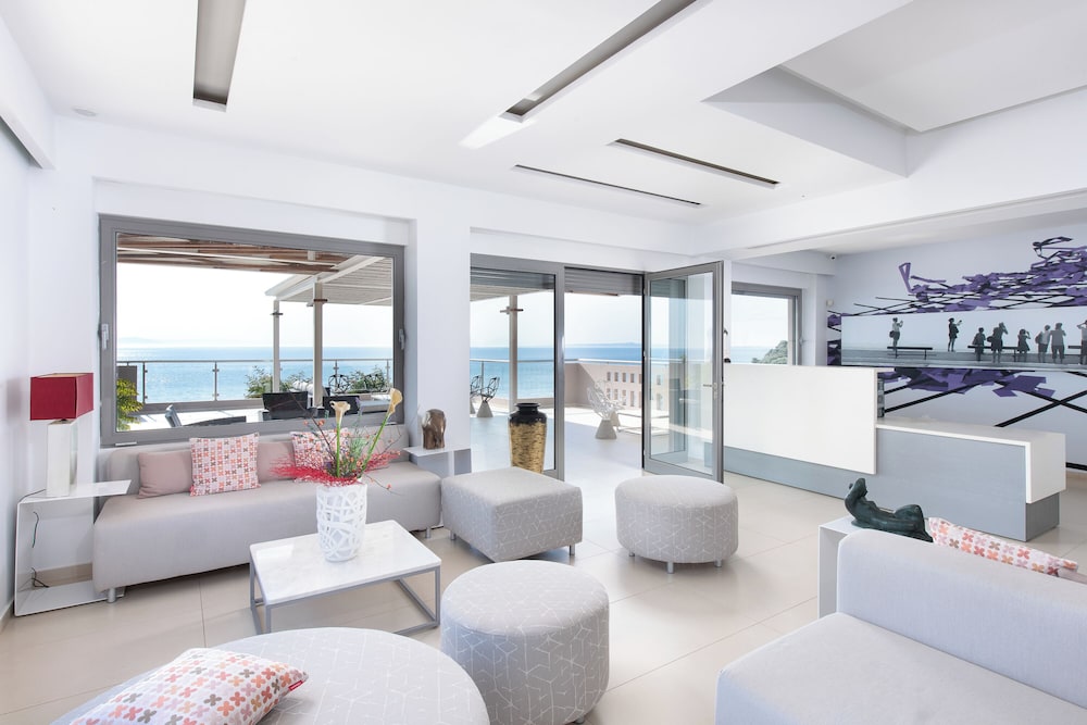 Mare Dei Suites 56/73