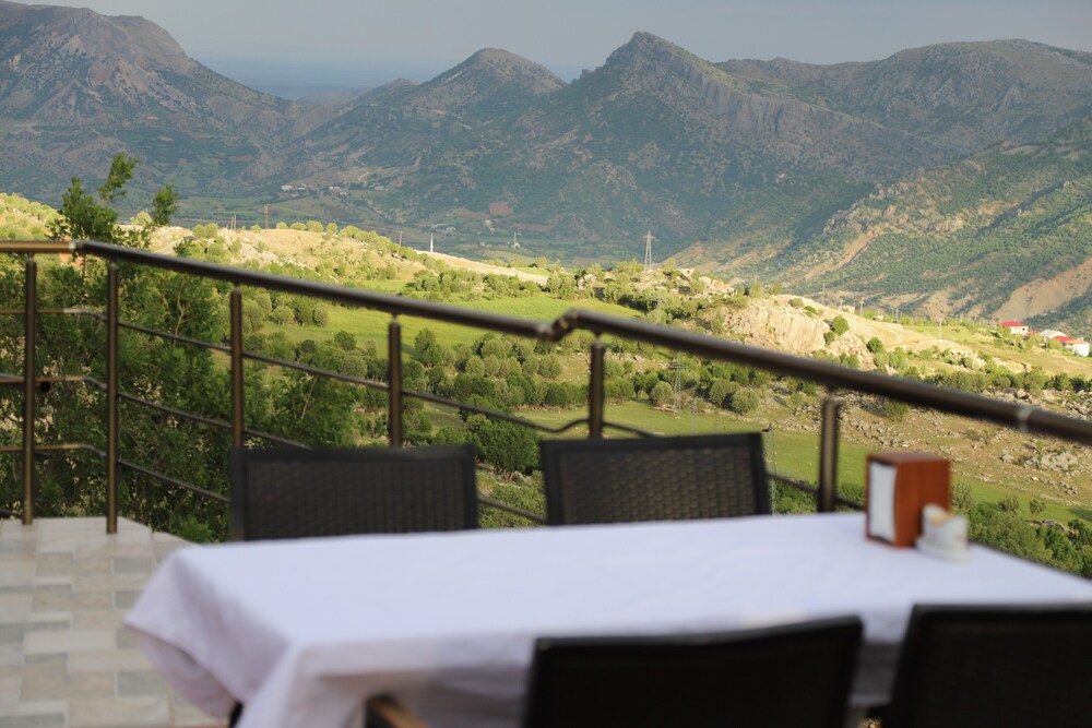HOTEL EUPHRAT NEMRUT 36/39