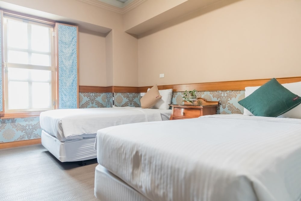 غرفة قياسية بسريرين منفصلين، Hotel de Trianon 3/5
