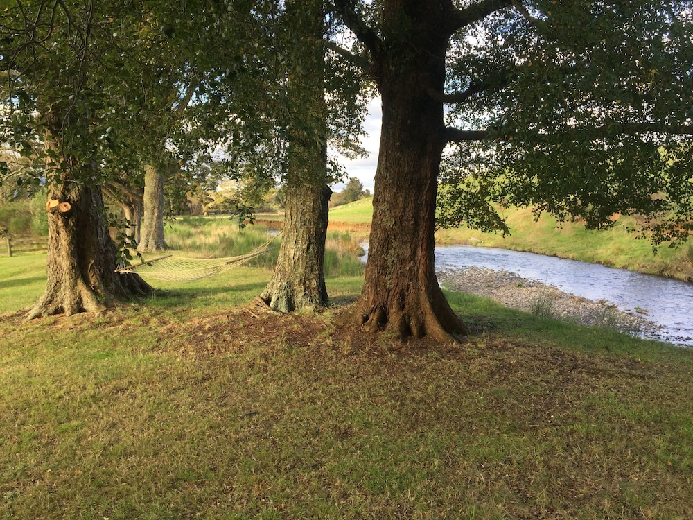 The River Lodge 61/65
