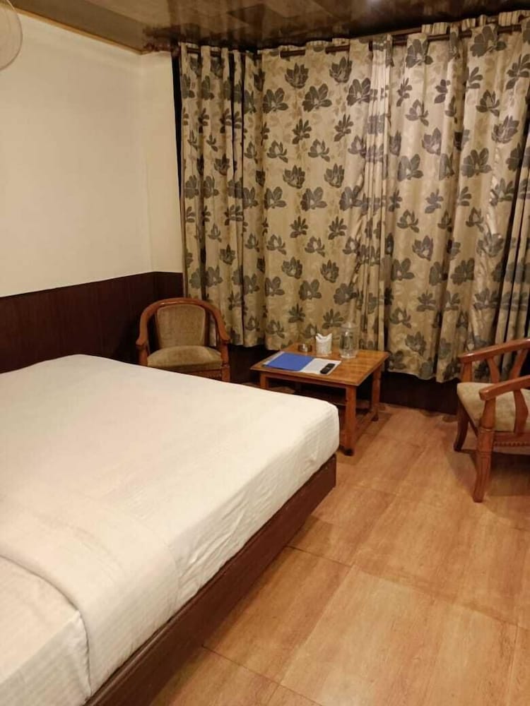 Hotel Kapil 11/66