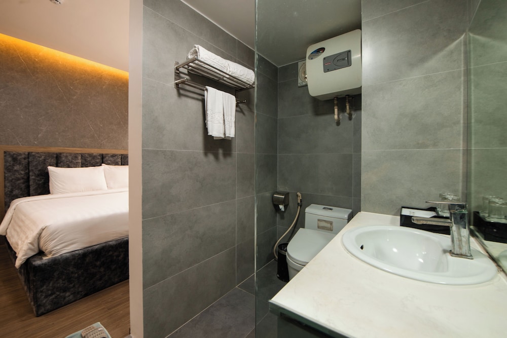 Sao Bang Hotel 34/36