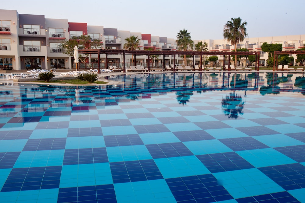 SUNRISE Crystal Bay Resort Grand Select 26/50