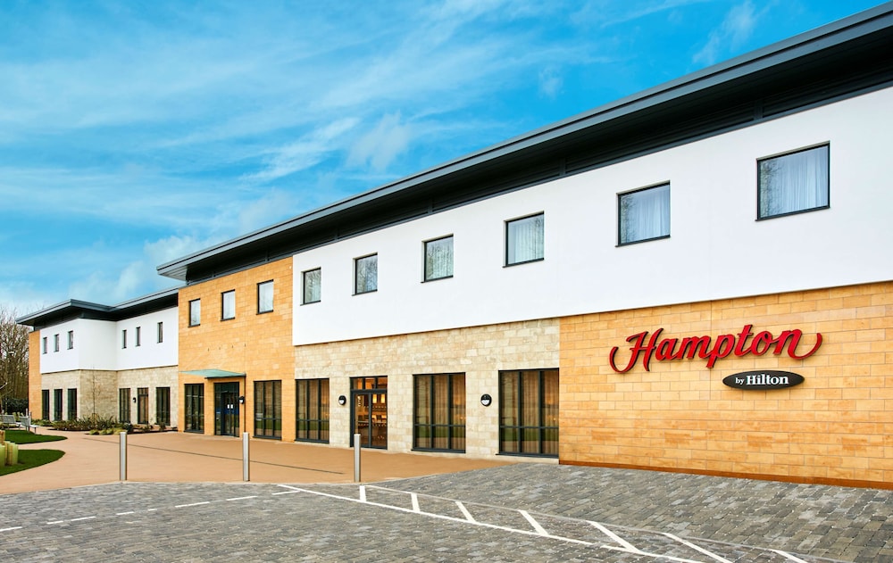 HAMPTON BY HILTON OXFORD photo3