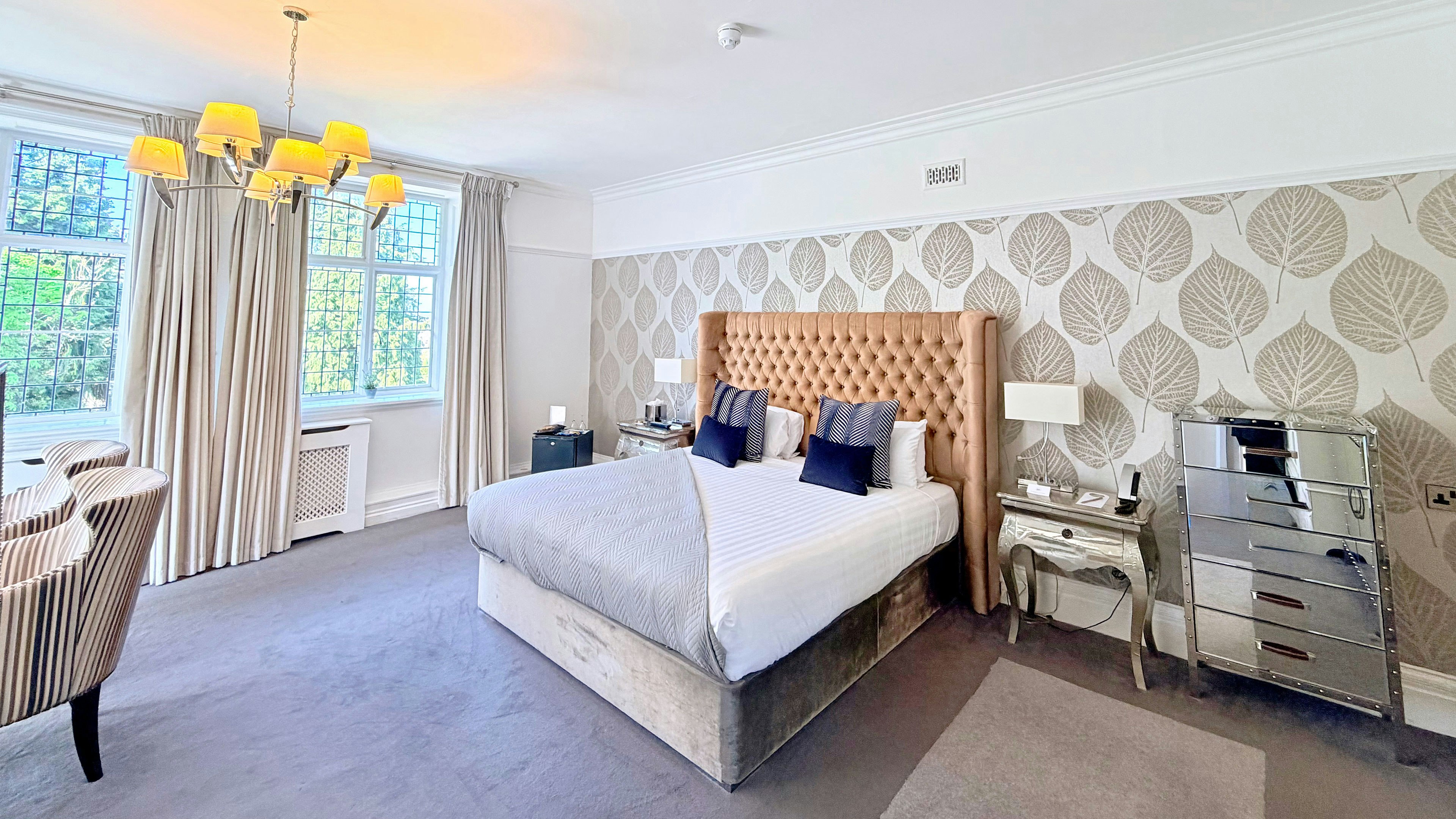 The Mount Hotel 16/80