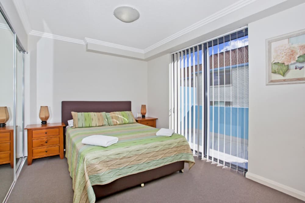 Aqualine Apartments 30/74
