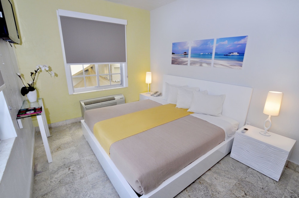 Ocean Five Hotel 10/24
