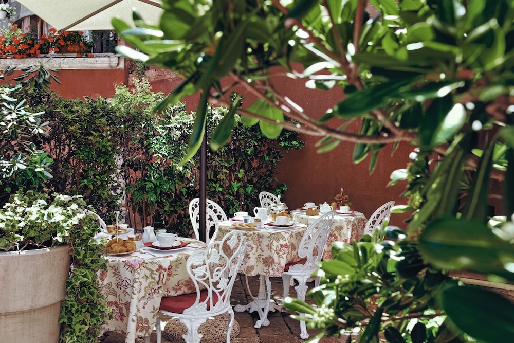 Locanda Fiorita 50/63