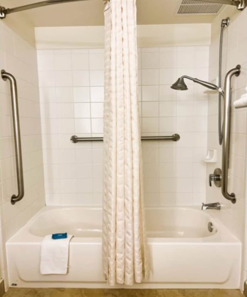 Sonesta Essential Atlantic City West 75/78