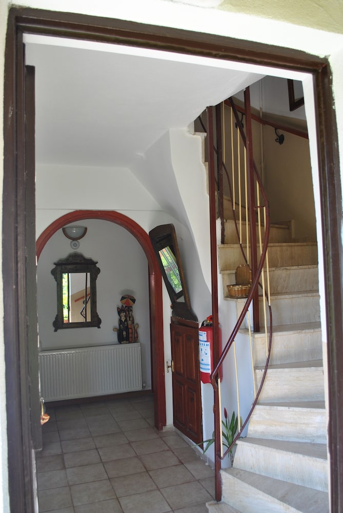 Gunebakan Taliani Otel 3/41
