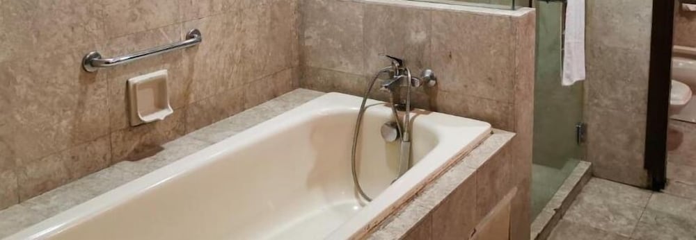 Times Private Serviced Suites 52/54