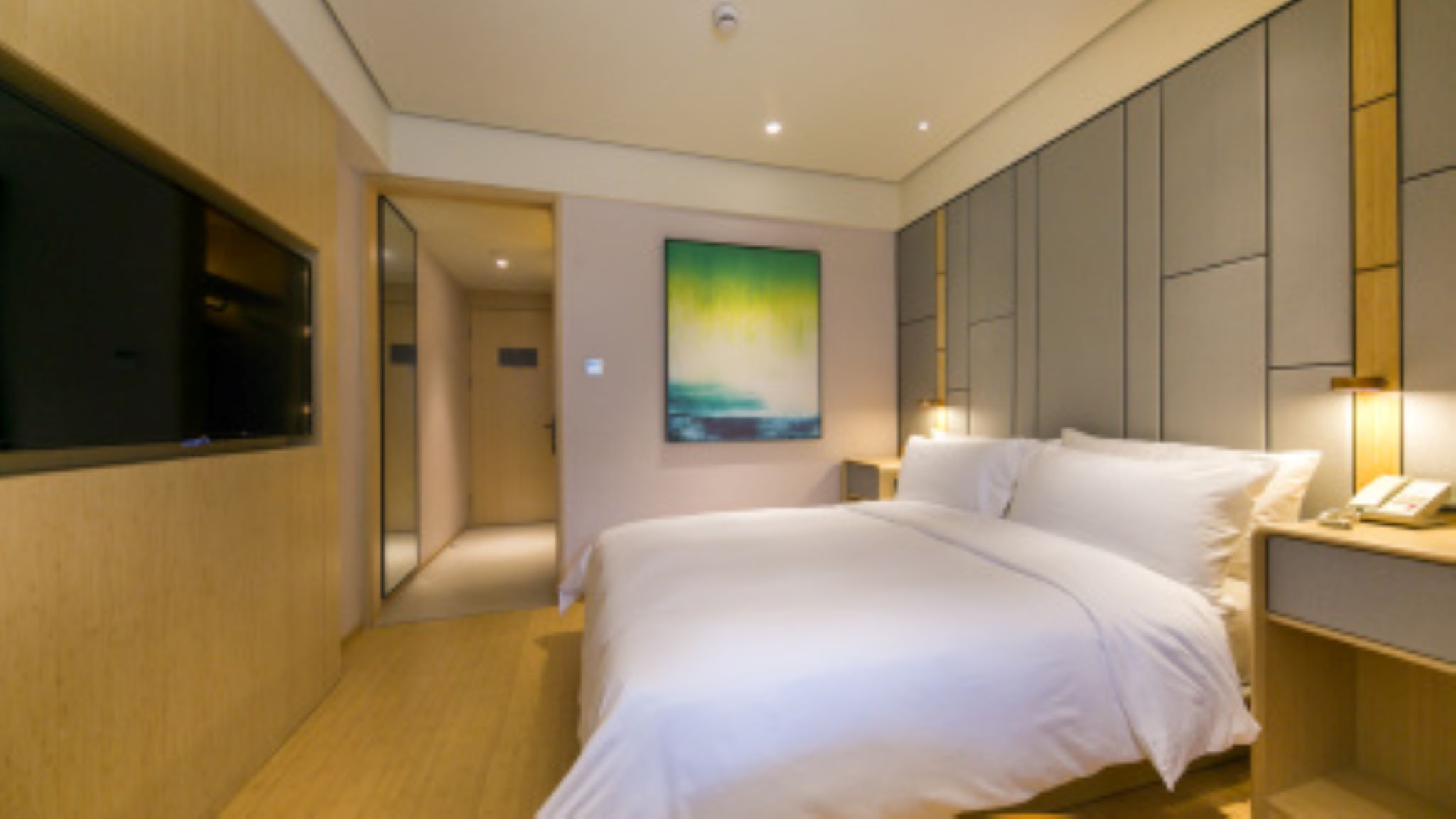 Ji Hotel (Shanghai Hongqiao Airport, Qixin Road) 11/18