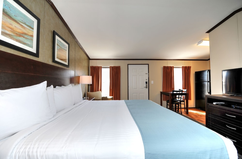 Instalodge Hotel And Suites 16/34
