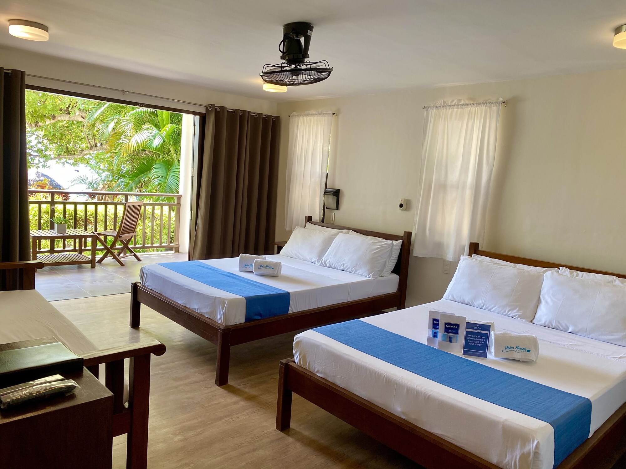 Royal, House, 2 Double Beds, Sofa