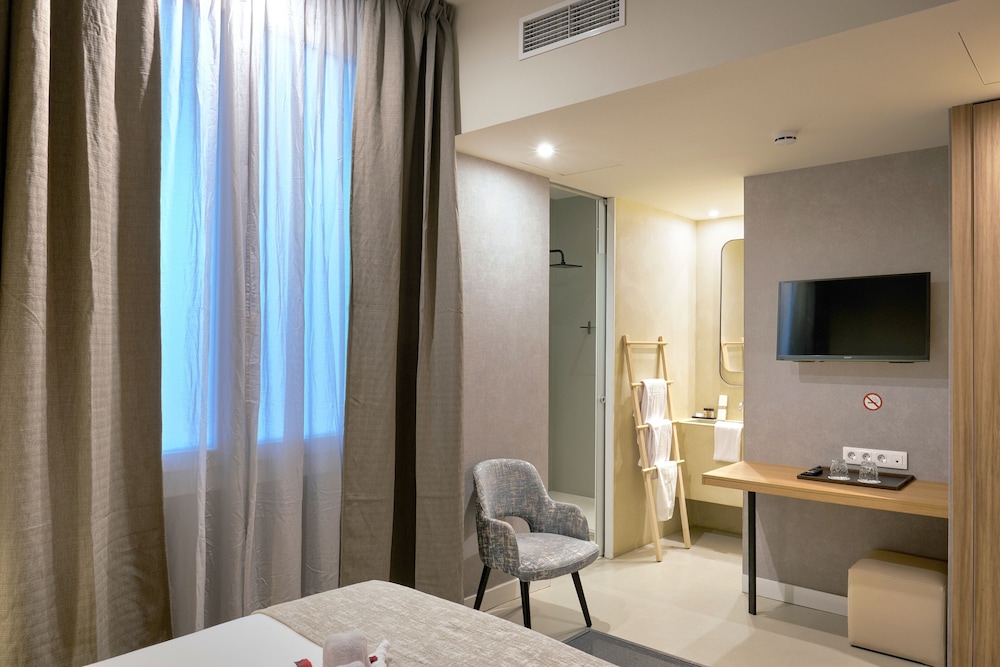 Casa Lirio Hotel Boutique 50/59