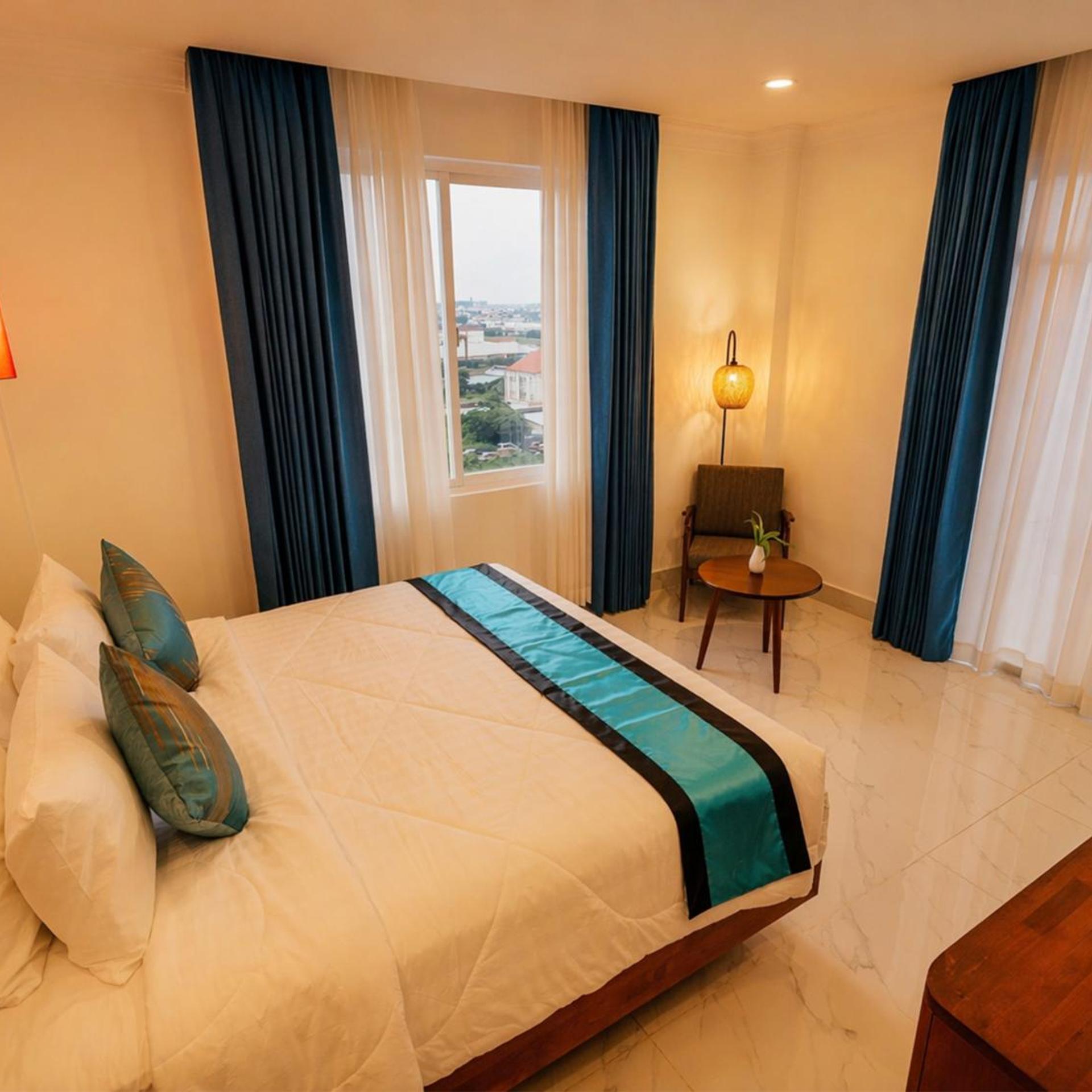 غرفة ديلوكس بسرير مزدوج بإطلالة على المسبح، Le Kree Downtown Hotel 3/10