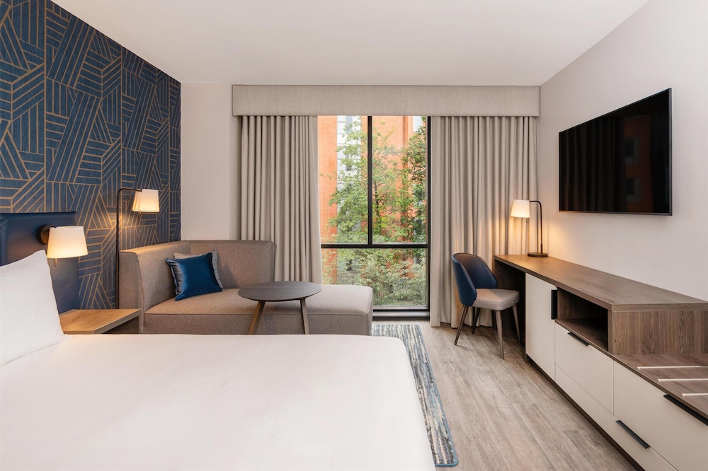 Hyatt Place Leeds 9/40