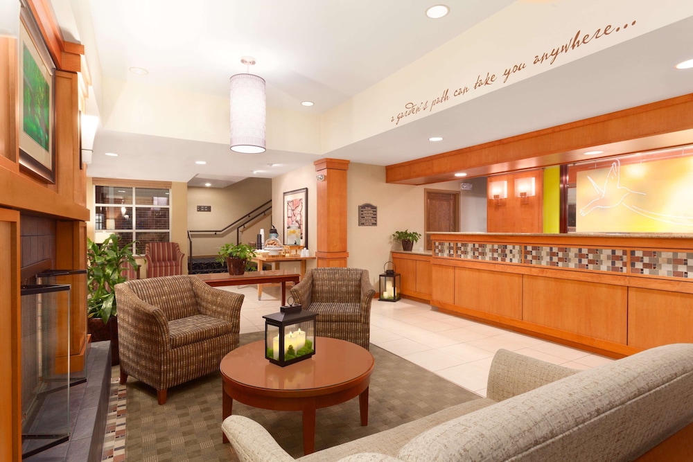 Hilton Garden Inn Lancaster 10/46