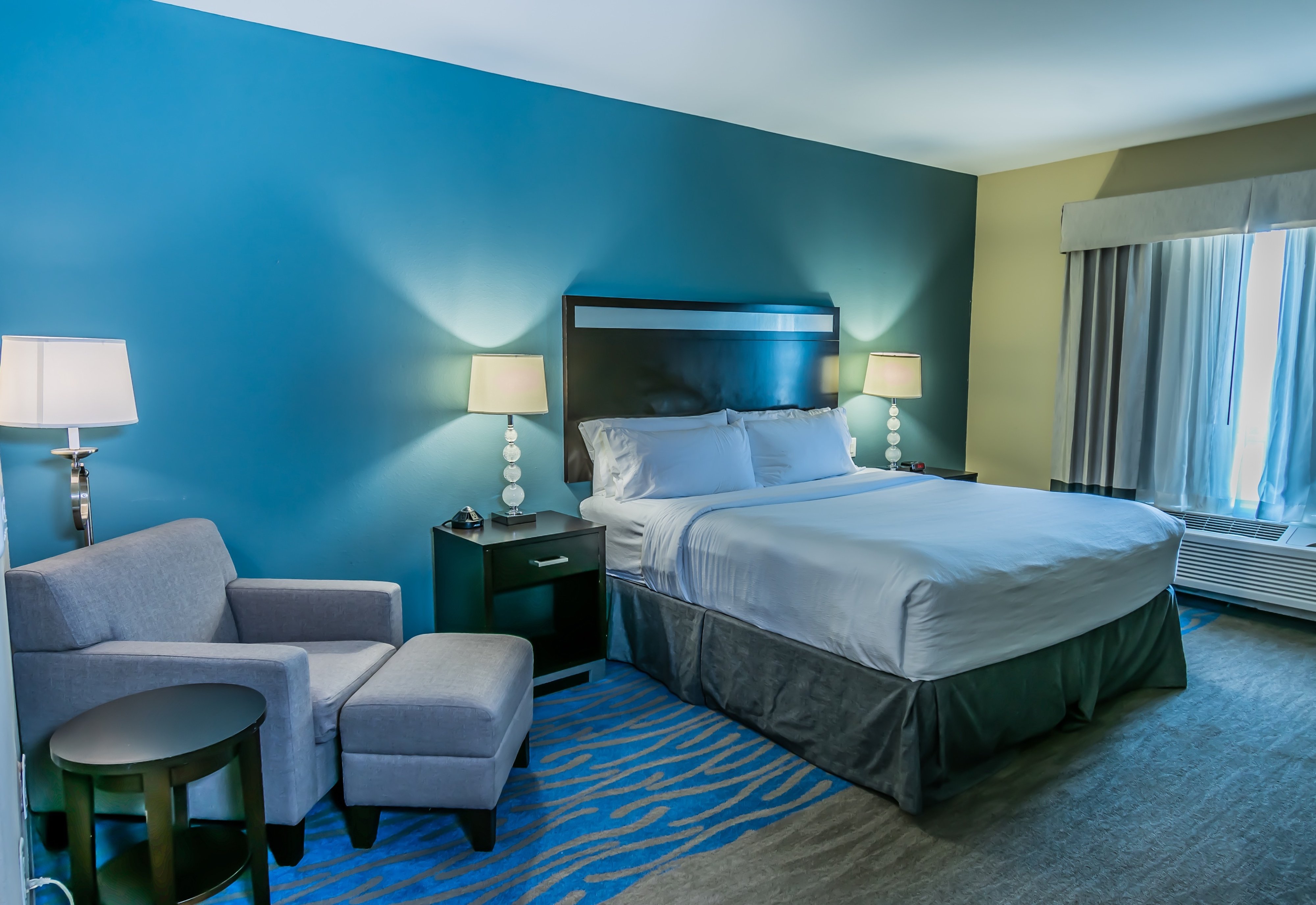 Leisure, King Bed