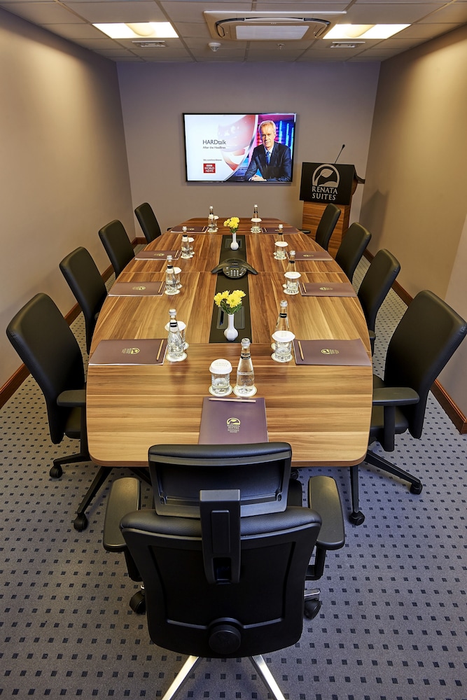 Renata Boutique Hotel 36/41
