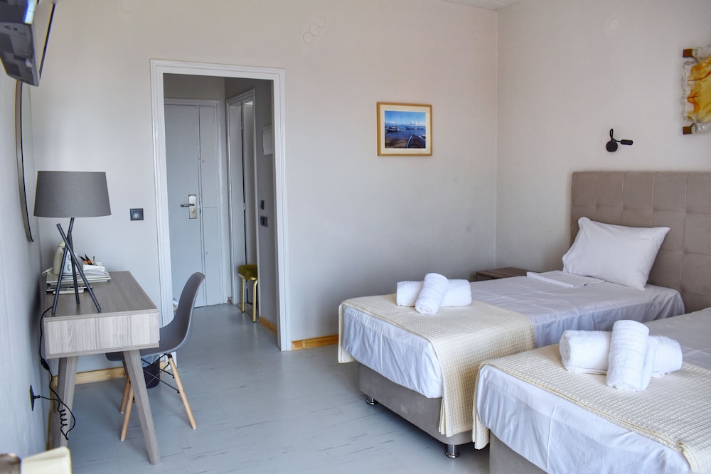 Theoxenia Hotel 44/91