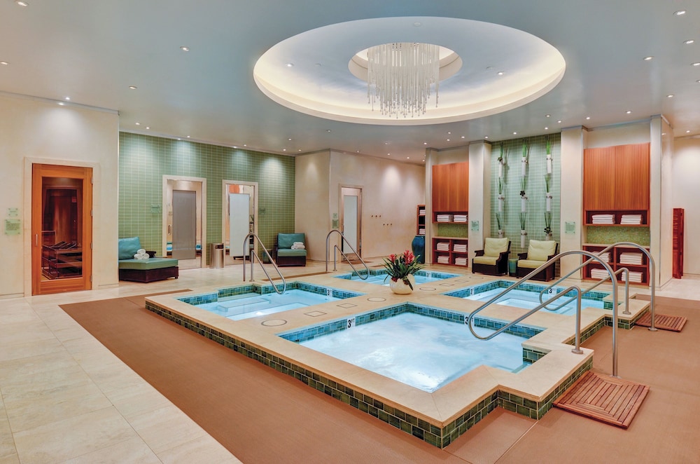 swimming pool spa