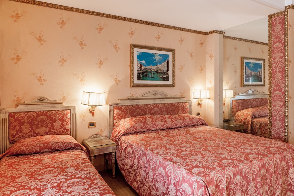 Hotel Venezia 10/45