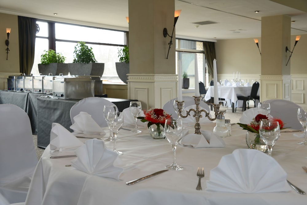 HOTEL MOERS VAN DER VALK 41/65