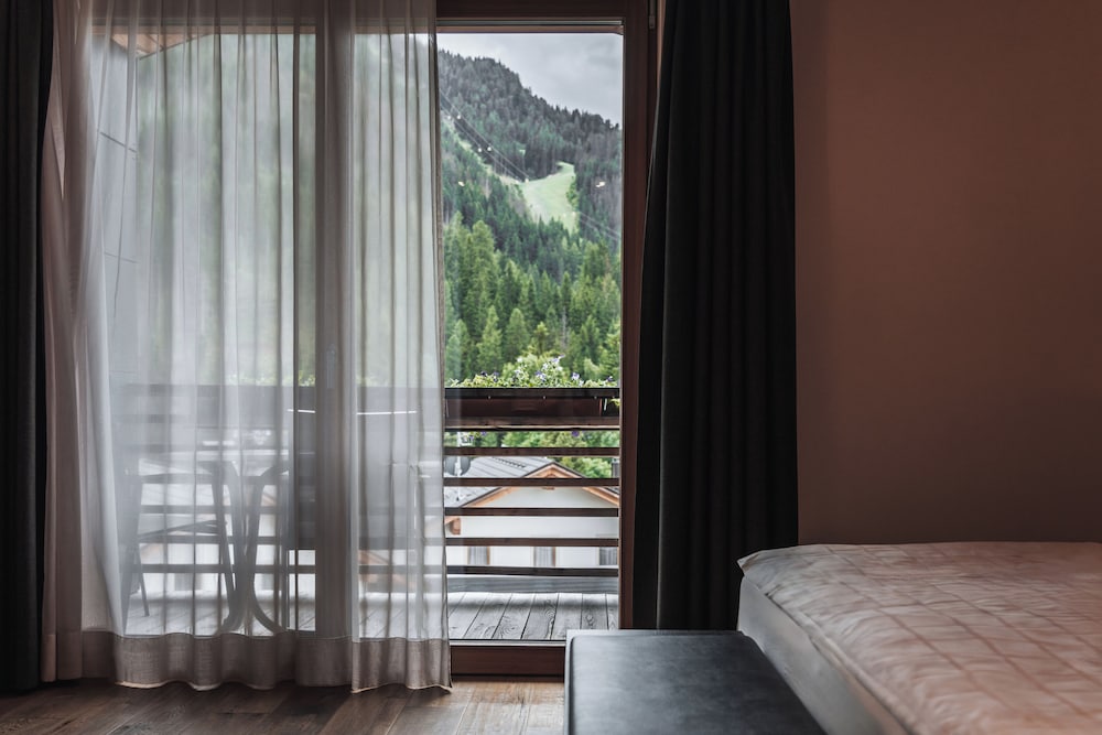 Single, Suite, Double Bed