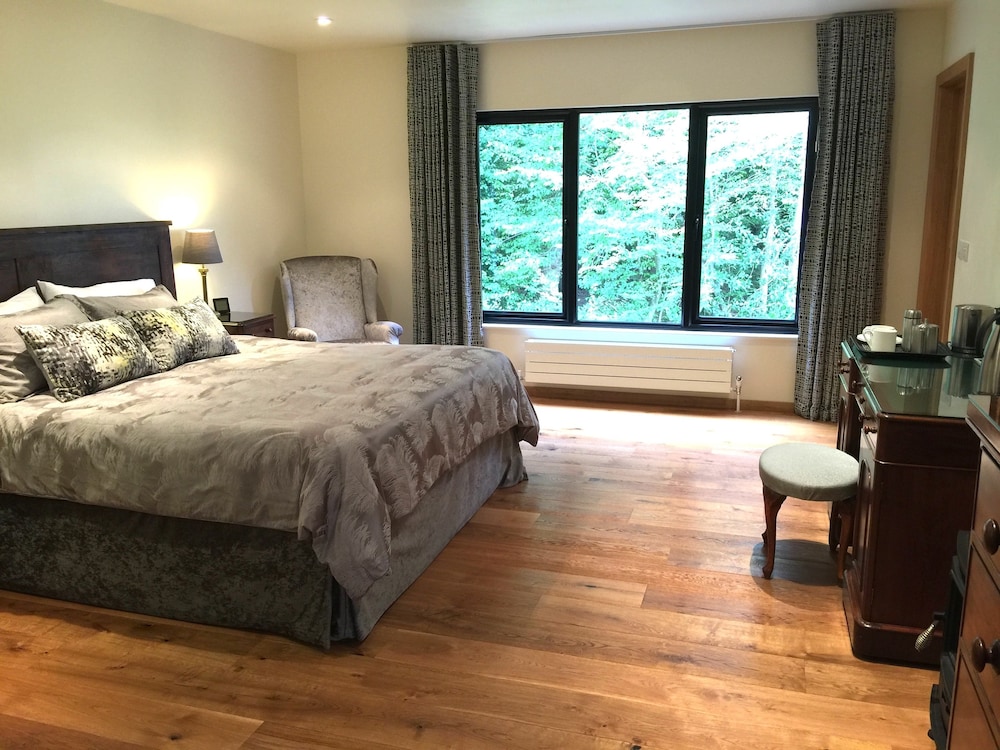 White Lodge B&amp;B 1/28