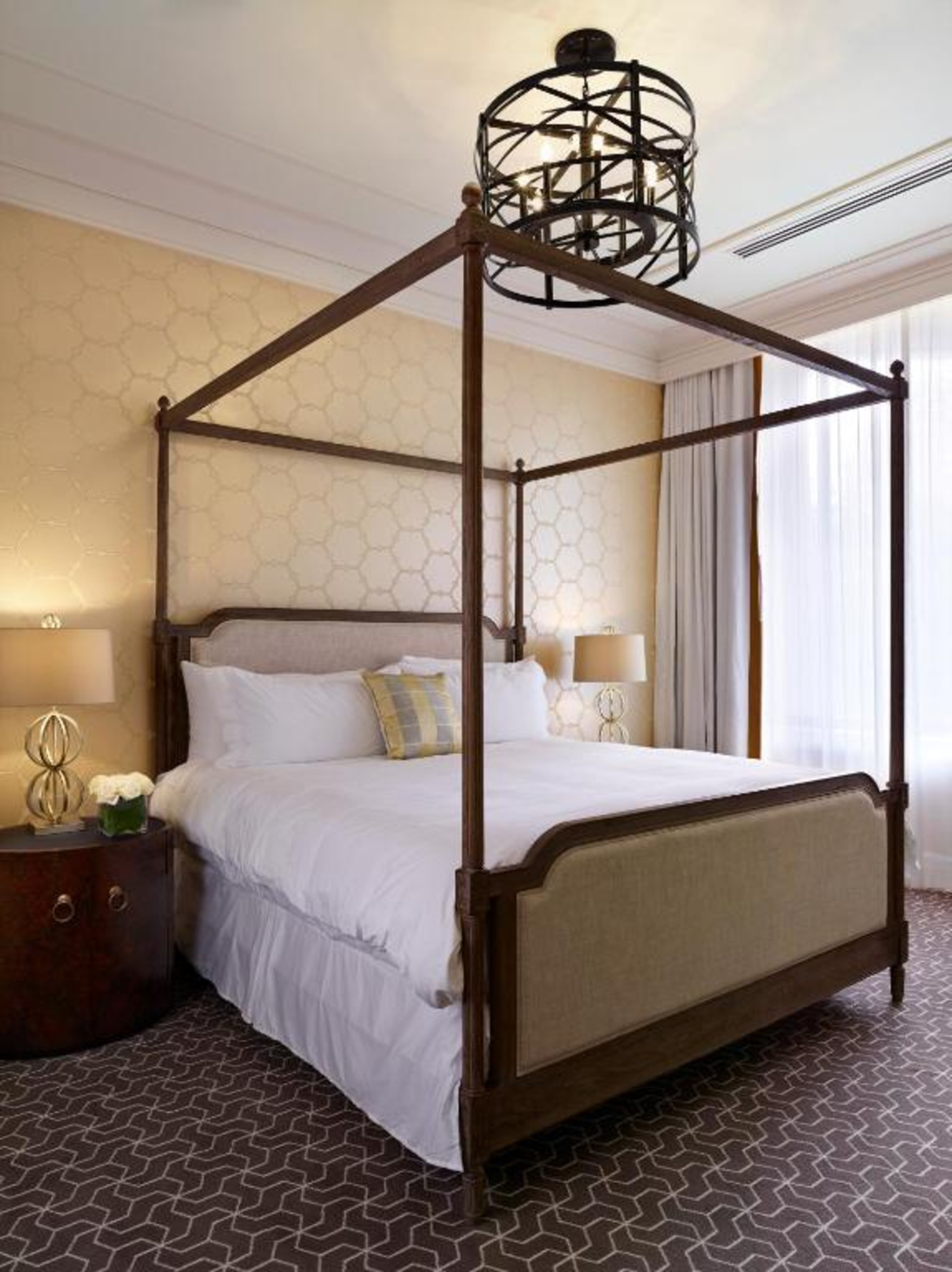 DELUXE, KING BED, CITY VIEW, ACCESSIBLE