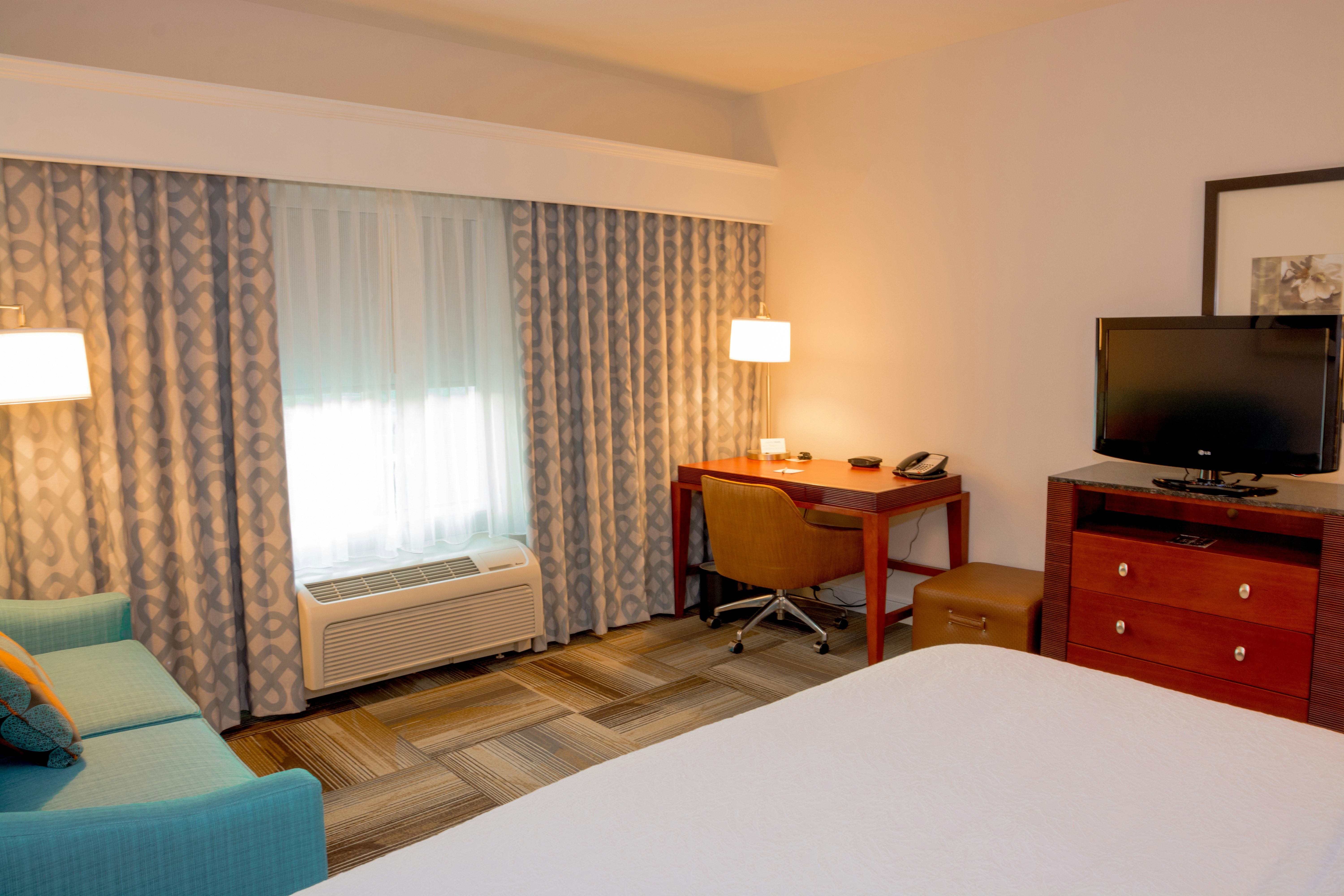 استوديو بسرير كينج لذوي الإعاقة، Hampton Inn Suites Riverside Corona East 3/7