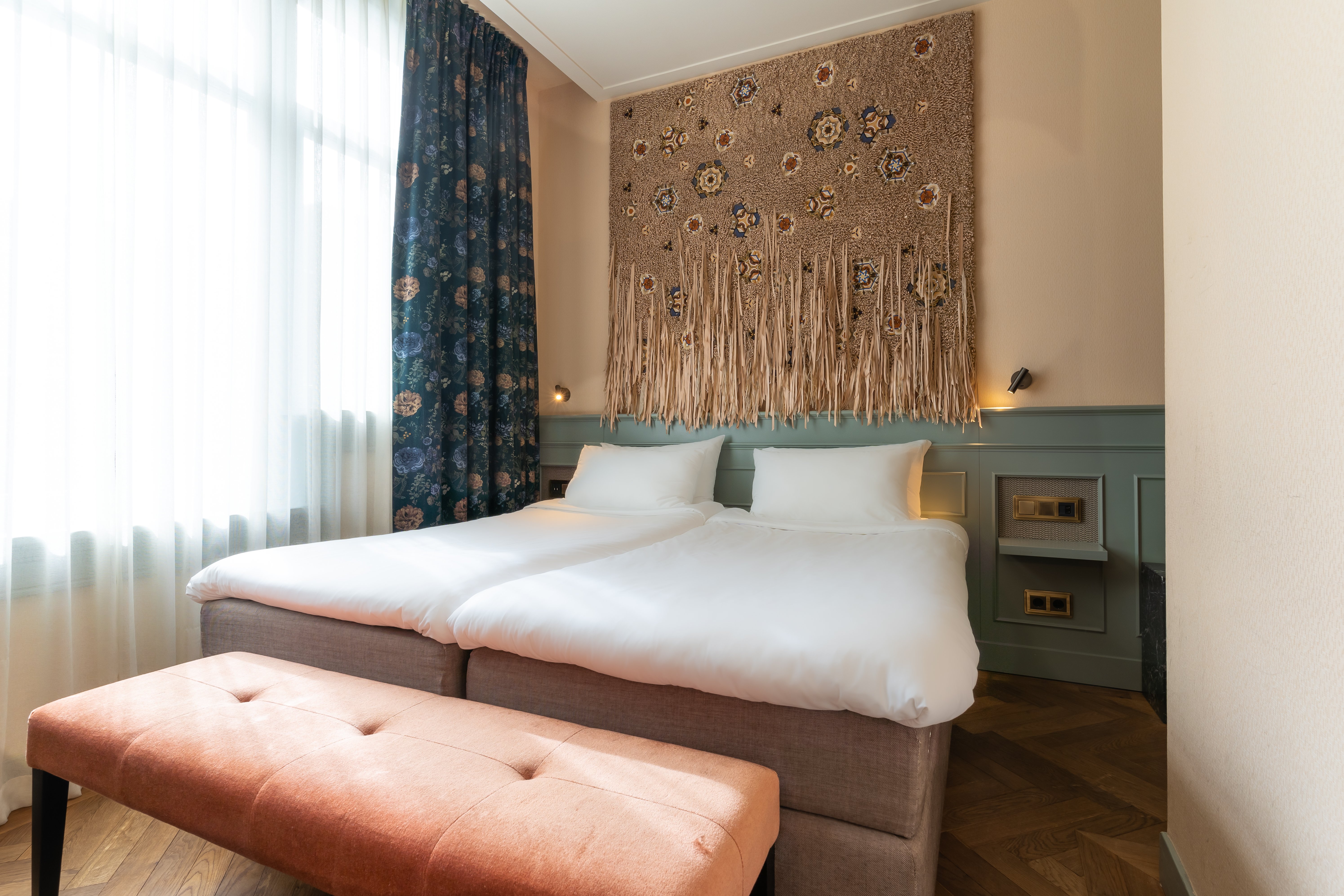 غرفة كومفورت بسرير مزدوج أو سريرين منفصلين، Hotel Mercier 2/3