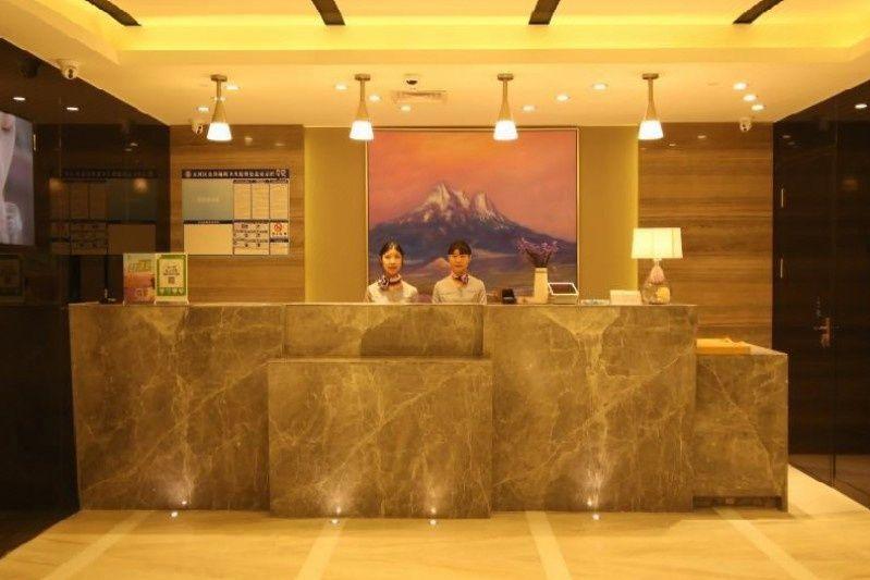 Lavande Hotels Guangzhou Tianhe Tiyu West Road Metro Station 8/51