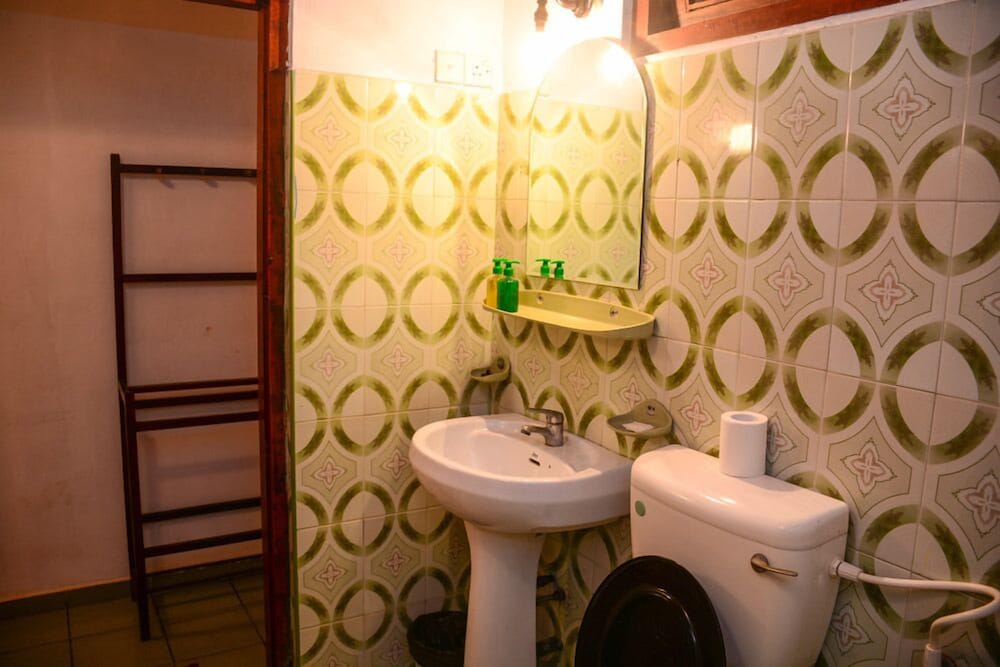 Shanthi Beach Resort 47/48