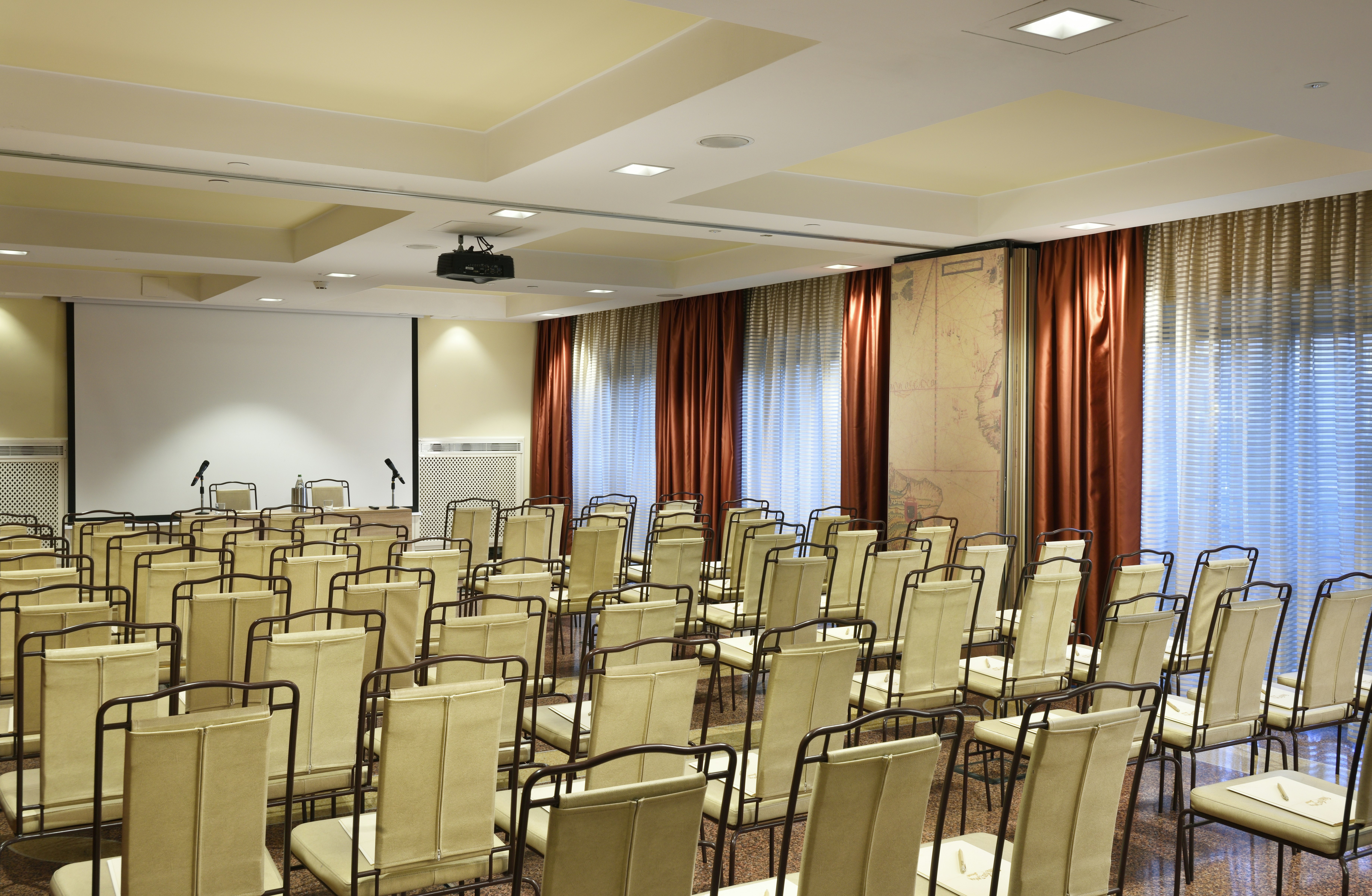 Grand Hotel Savoia Genova, Curio Collection by Hilton 69/73