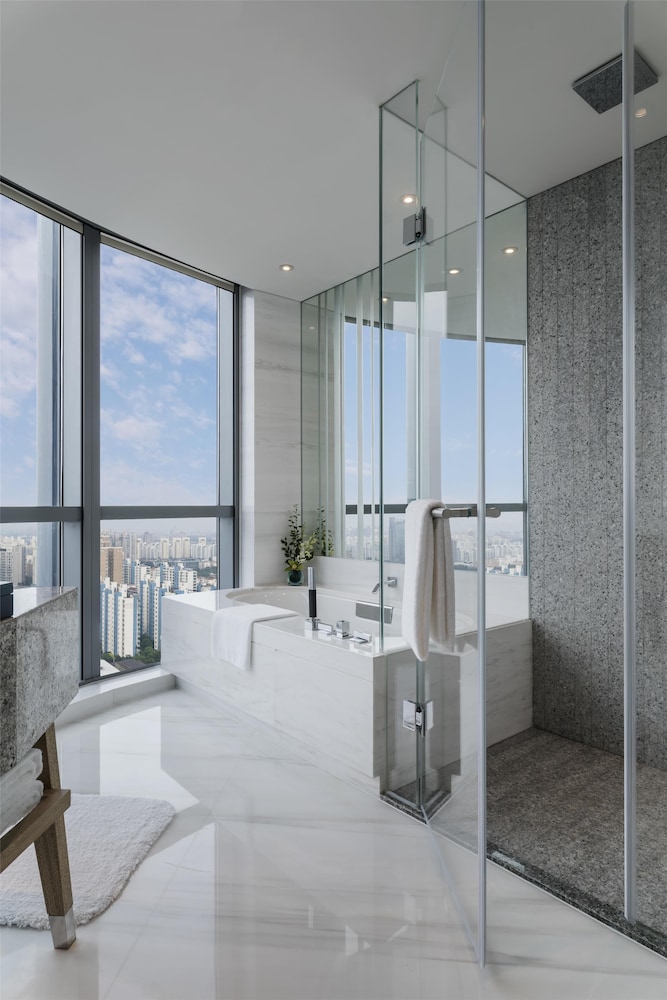 HYATT REGENCY SHANGHAI WUJIAOCHANG 35/75