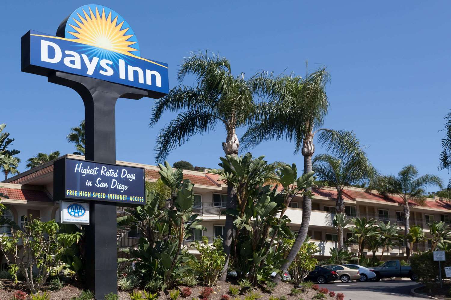 Days Inn by Wyndham San Diego Hotel Circle 1/8