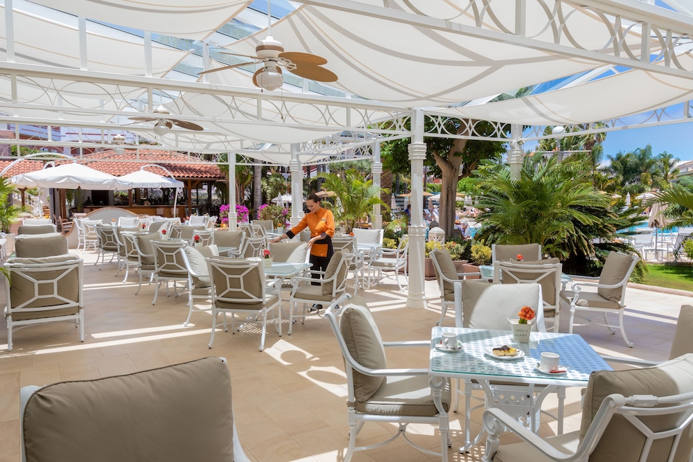 Hotel Riu Garoe 48/67