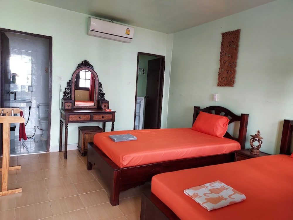 Cliff Cottage Resort 36/75