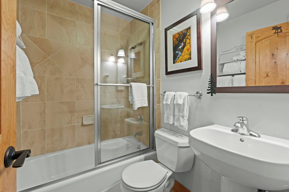 Vail 21 Condominiums 59/60