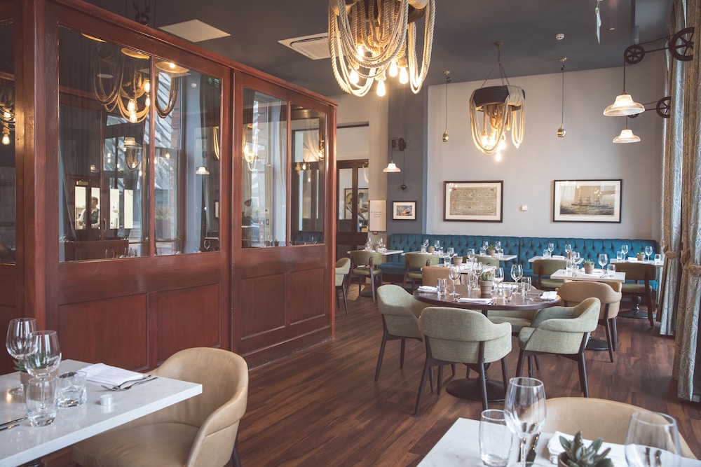 Titanic Hotel Belfast 33/43