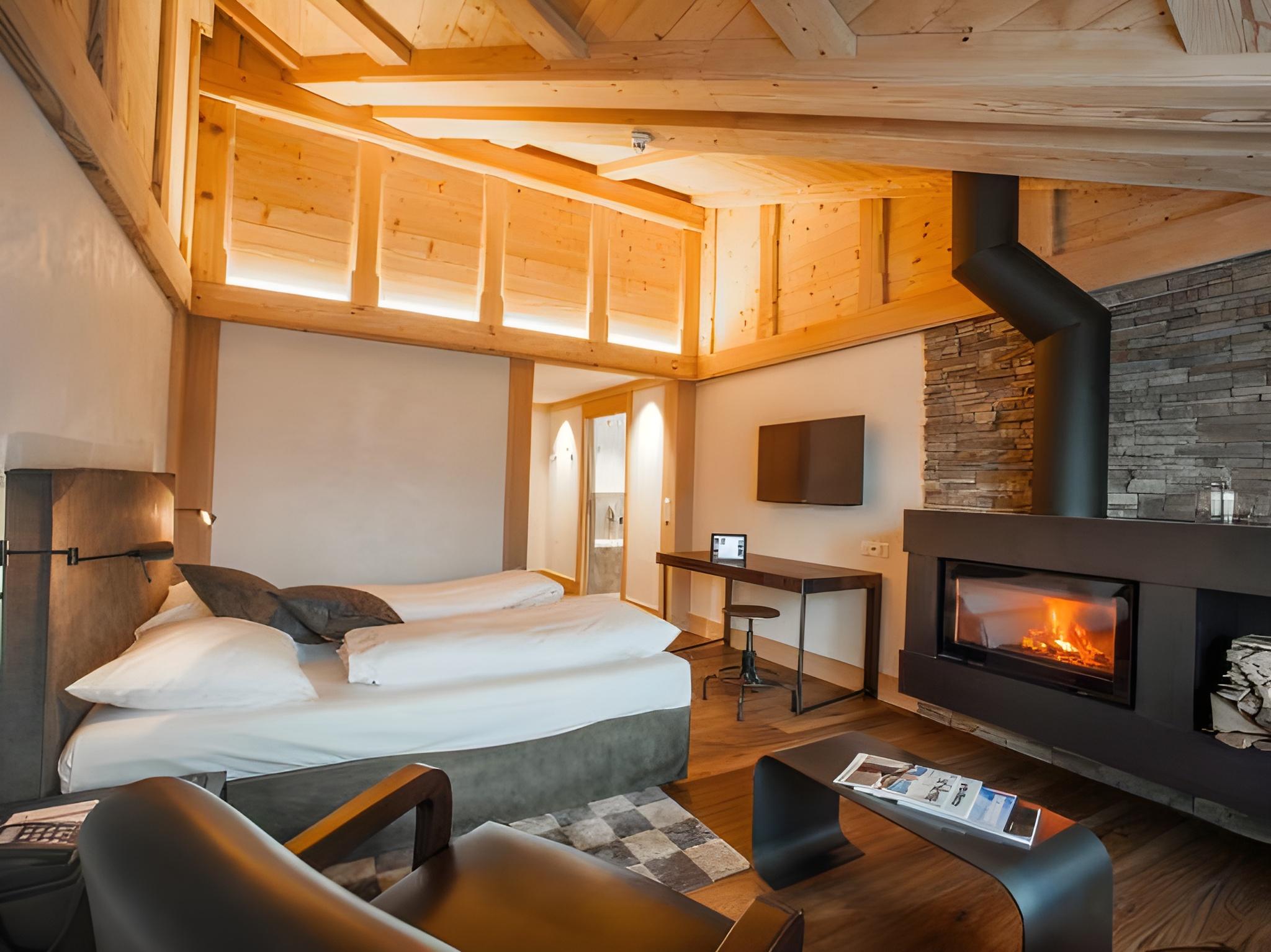 Alpine, Loft, Suite