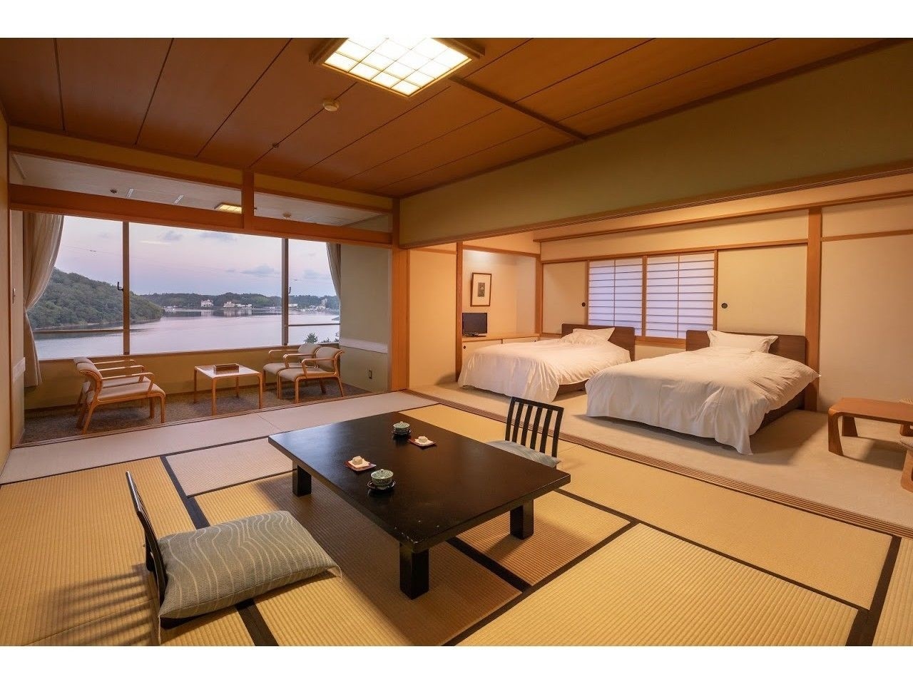 Japanese Western, Deluxe, Twin Beds