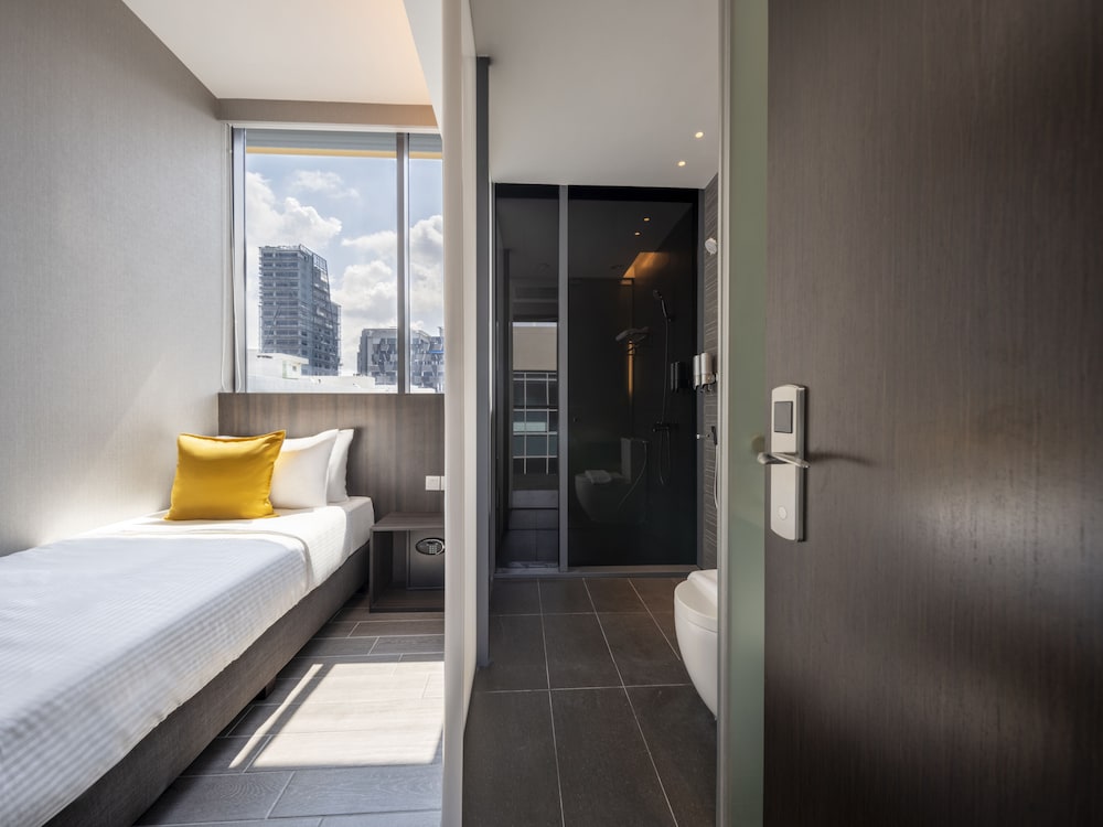 Beverly Hotels Elements 17/27